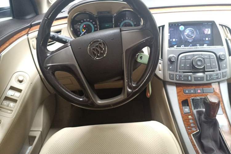 Used Buick LaCrosse 2010 2.0T Comfort Edition Steering Wheel