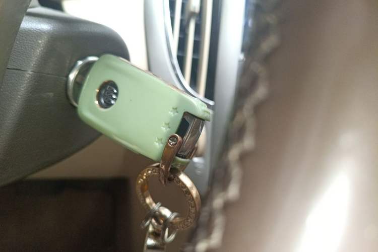 Used Buick LaCrosse 2010 2.0T Comfort Edition Vehicle Key