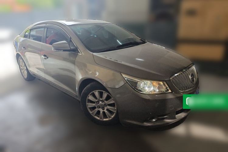 Used Buick LaCrosse 2010 2.4L Haoya Edition Front Right 45 Deg