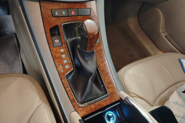 Used Buick LaCrosse 2010 2.4L Haoya Edition Gear Lever
