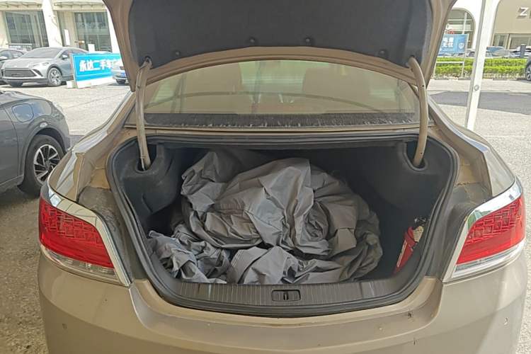 Used Buick LaCrosse 2010 2.0T Haoya Edition Trunk