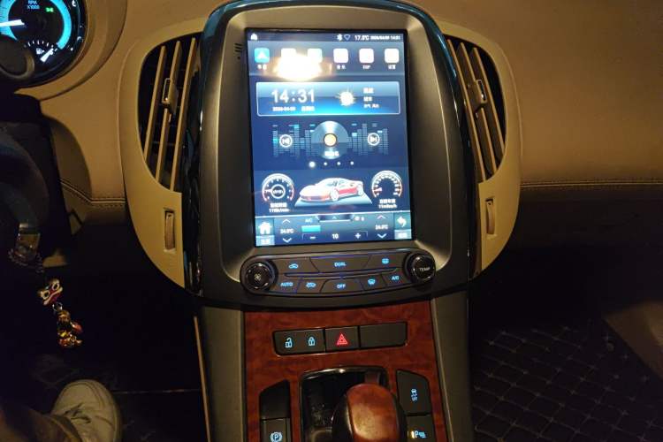 Used Buick LaCrosse 2011 2.4L SIDI Comfort Sunroof Version Audio And AC Panel