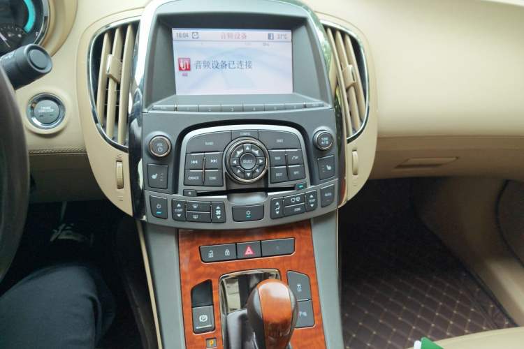 Used Buick LaCrosse 2011 2.4L SIDI Haoya Edition Audio And AC Panel