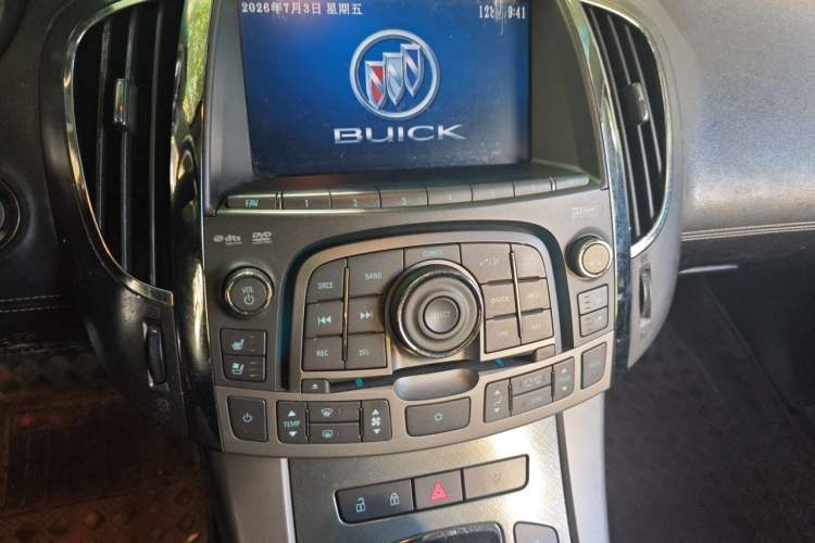 Used Buick LaCrosse 2011 2.0T Flagship Edition Audio And AC Panel
