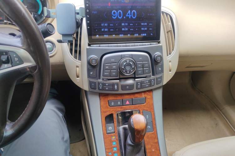 Used Buick LaCrosse 2011 2.4L SIDI Haoya Edition Audio And AC Panel
