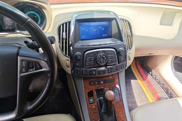 Used Buick LaCrosse 2011 2.4L SIDI Haoya Edition Audio And AC Panel