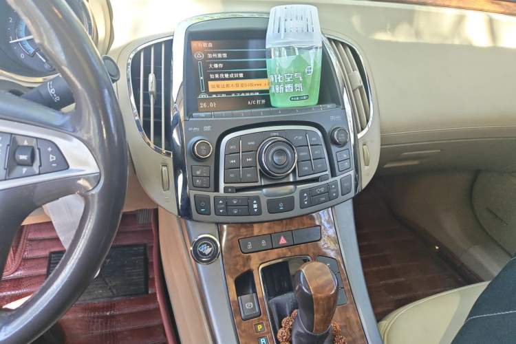 Used Buick LaCrosse 2011 2.4L SIDI Luxury Edition Audio And AC Panel