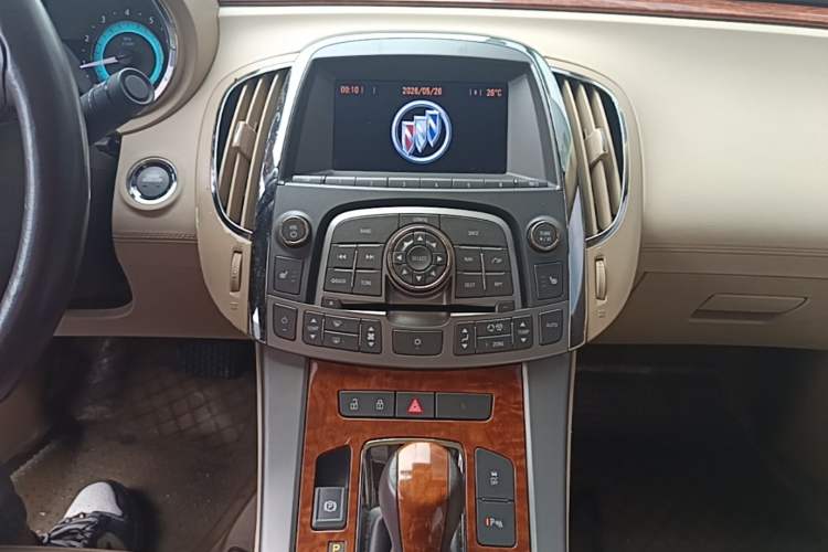 Used Buick LaCrosse 2011 2.4L SIDI Haoya Edition Audio And AC Panel