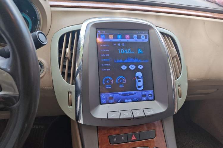Used Buick LaCrosse 2011 2.4L SIDI Haoya Edition Audio And AC Panel