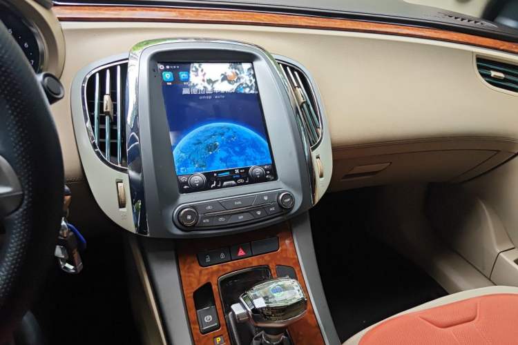 Used Buick LaCrosse 2011 2.4L SIDI Comfort Sunroof Version Audio And AC Panel