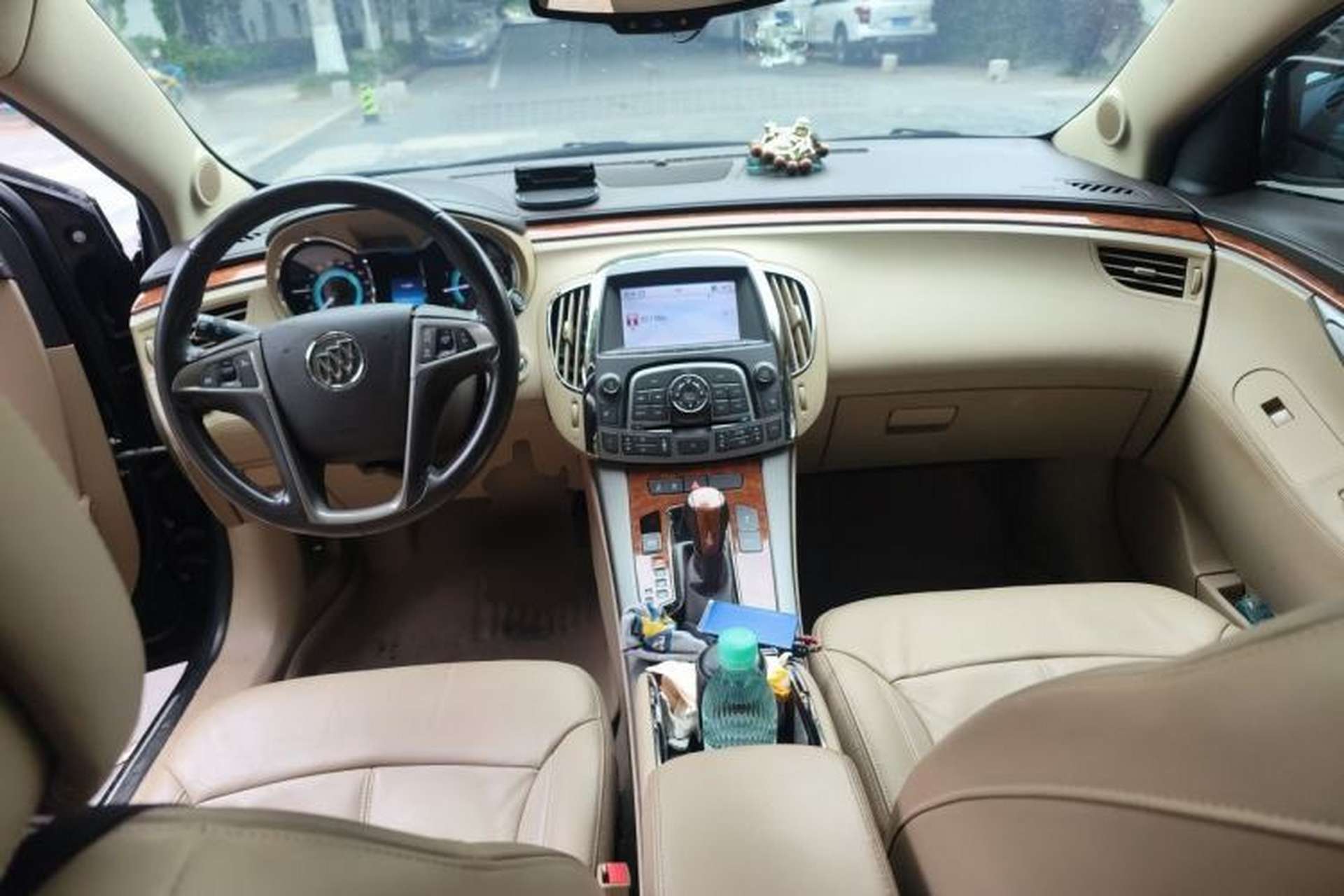 Used Buick LaCrosse 2011 2.4L SIDI Haoya Edition Center Console