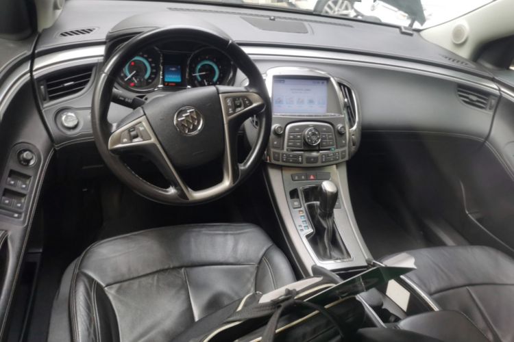 Used Buick LaCrosse 2011 2.0T Flagship Edition Center Console