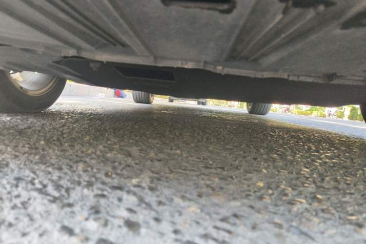 Used Buick LaCrosse 2011 2.4L SIDI Luxury Edition Chassis Front