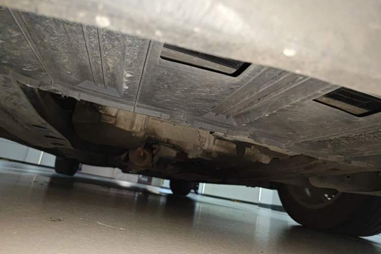 Used Buick LaCrosse 2011 2.4L SIDI Elegant Edition Chassis Front