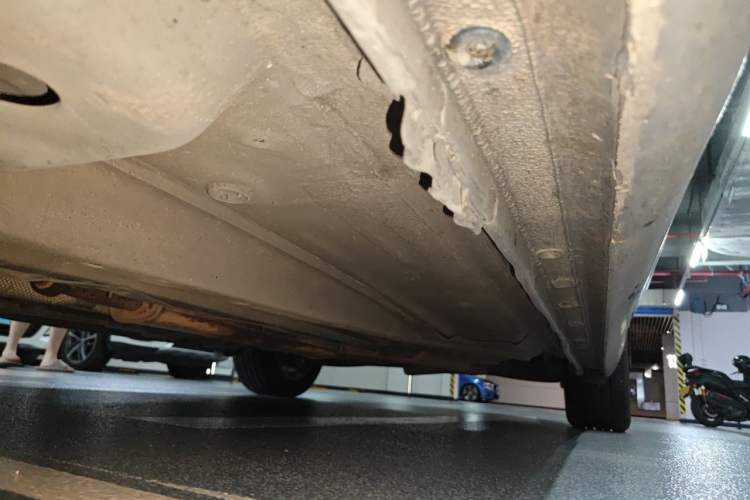 Used Buick LaCrosse 2011 2.4L SIDI Elegant Edition Chassis Front Left