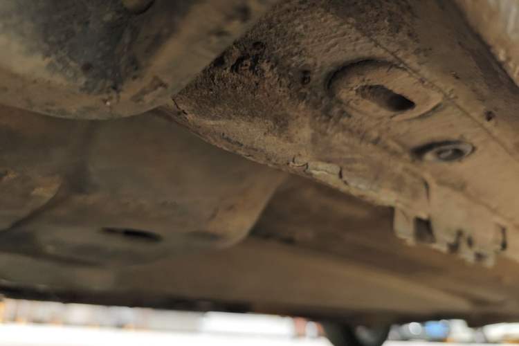 Used Buick LaCrosse 2011 2.4L SIDI Luxury Edition Chassis Front Left