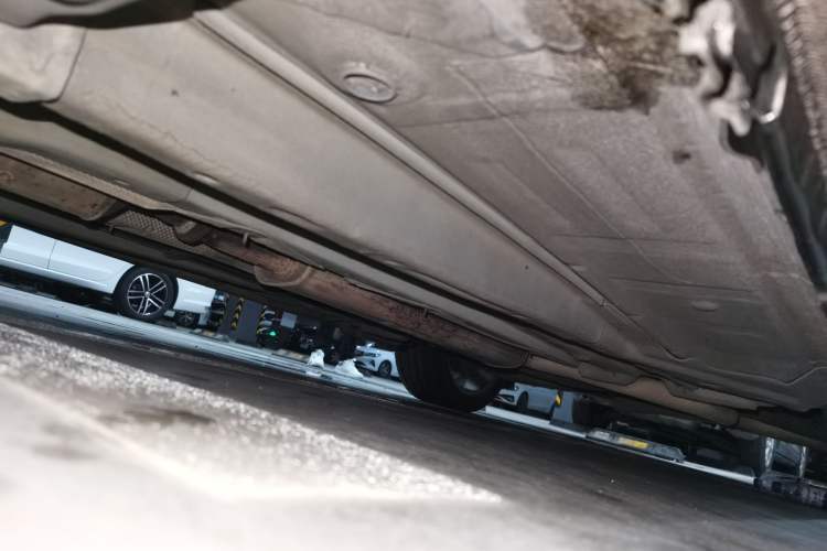 Used Buick LaCrosse 2011 2.4L SIDI Luxury Edition Chassis Front Left