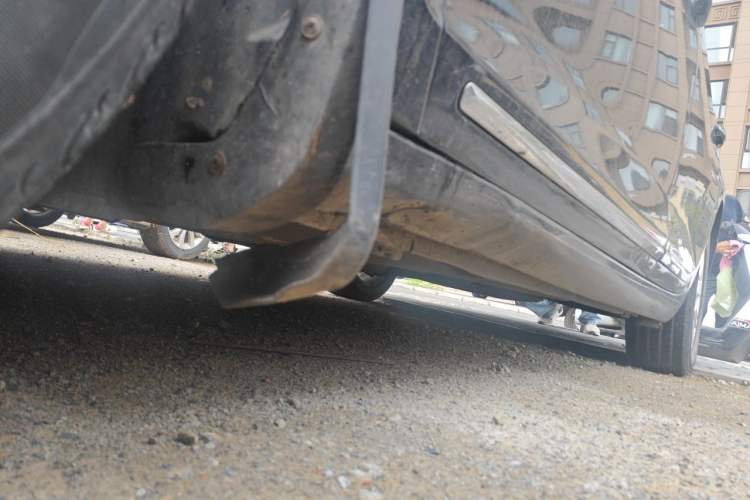 Used Buick LaCrosse 2011 2.4L SIDI Elegant Edition Chassis Front Left