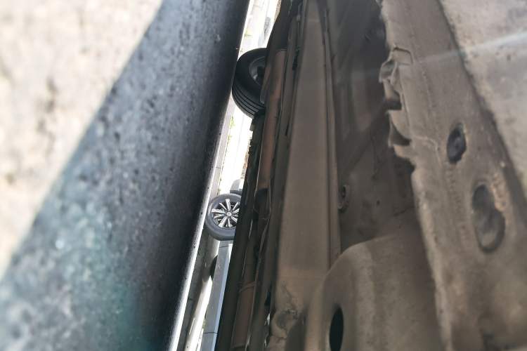Used Buick LaCrosse 2011 2.4L SIDI Haoya Edition Chassis Front Right