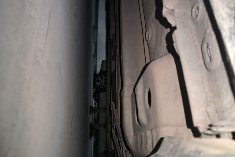 Used Buick LaCrosse 2011 2.4L SIDI Haoya Edition Chassis Front Right
