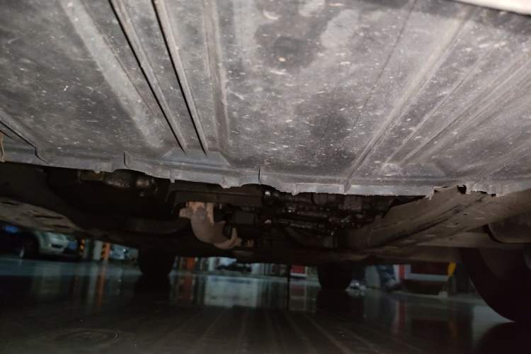 Used Buick LaCrosse 2011 2.4L SIDI Elegant Edition Chassis Front