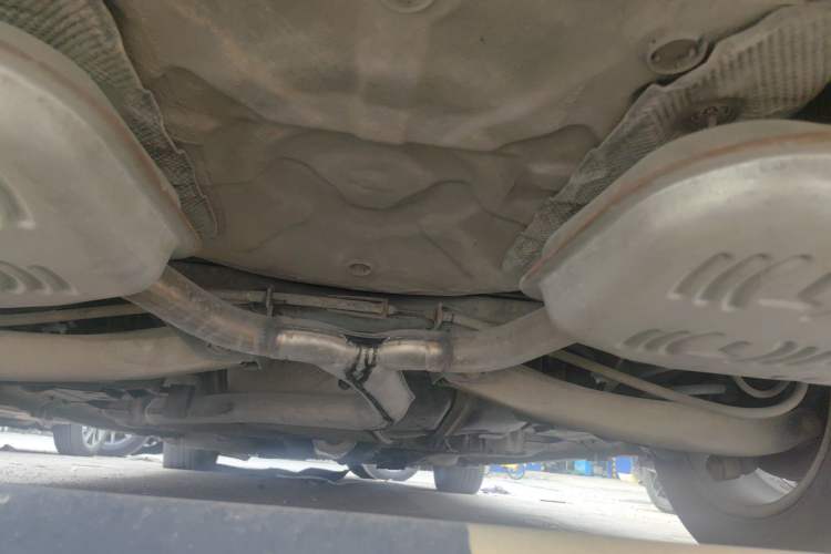 Used Buick LaCrosse 2011 2.4L SIDI Elegant Edition Chassis Rear