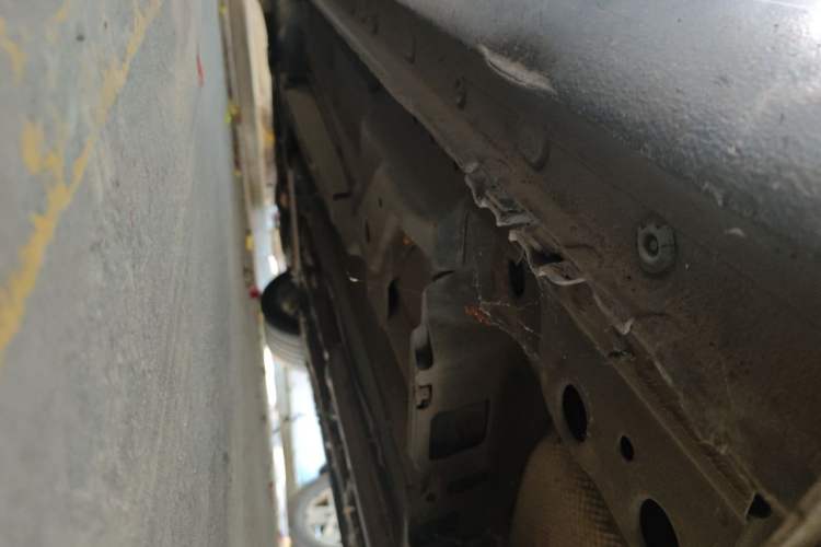 Used Buick LaCrosse 2011 2.0T Flagship Edition Chassis Rear Left