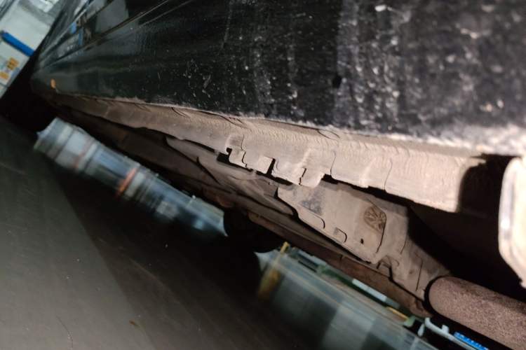 Used Buick LaCrosse 2011 2.4L SIDI Elegant Edition Chassis Rear Left