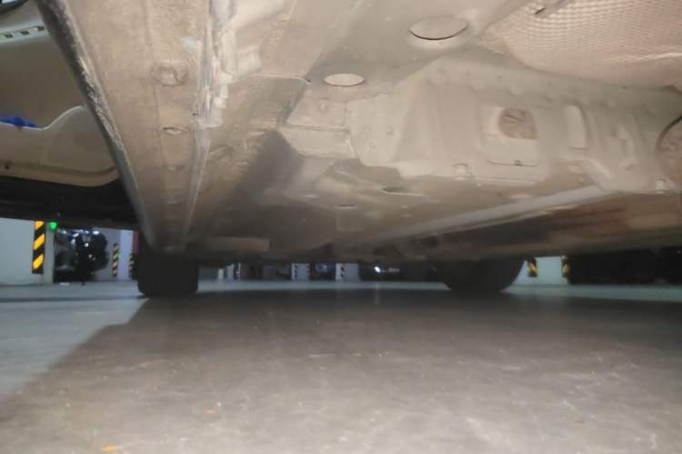 Used Buick LaCrosse 2011 2.4L SIDI Elegant Edition Chassis Rear Left