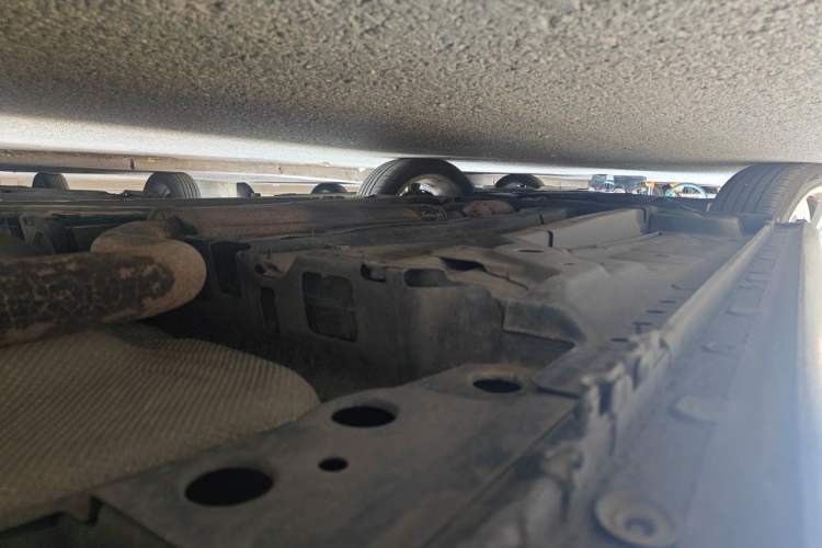 Used Buick LaCrosse 2011 2.4L SIDI Luxury Edition Chassis Rear Left