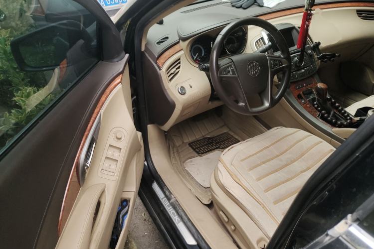 Used Buick LaCrosse 2011 eAssist 2.4L Luxury Edition Driver Seat