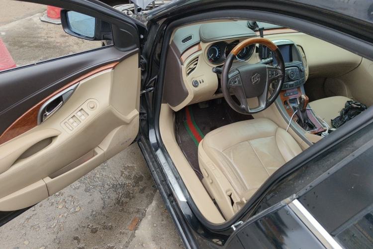 Used Buick LaCrosse 2011 2.4L SIDI Luxury Edition Driver Seat