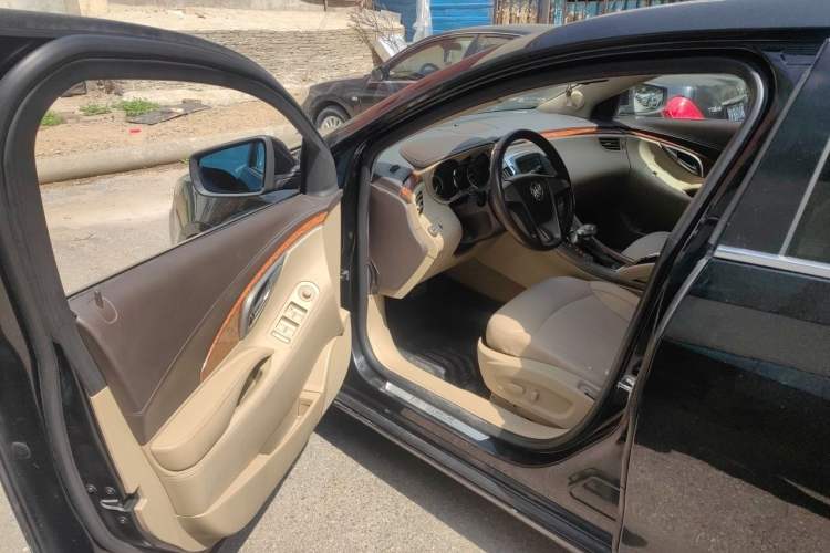 Used Buick LaCrosse 2011 2.4L SIDI Comfort Sunroof Version Driver Seat