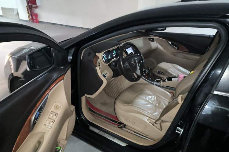 Used Buick LaCrosse 2011 2.4L SIDI Haoya Edition Driver Seat