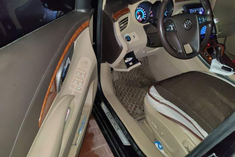 Used Buick LaCrosse 2011 2.4L SIDI Haoya Edition Driver Seat
