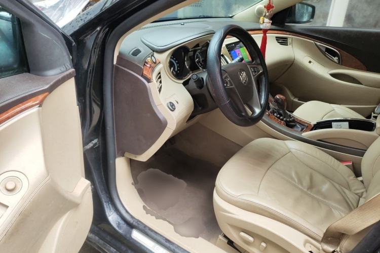 Used Buick LaCrosse 2011 2.4L SIDI Haoya Edition Driver Seat