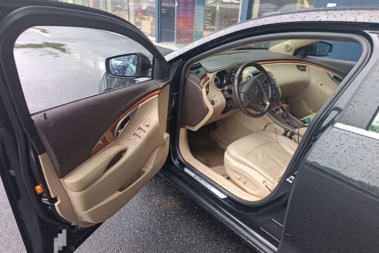 Used Buick LaCrosse 2011 2.4L SIDI Haoya Edition Driver Seat
