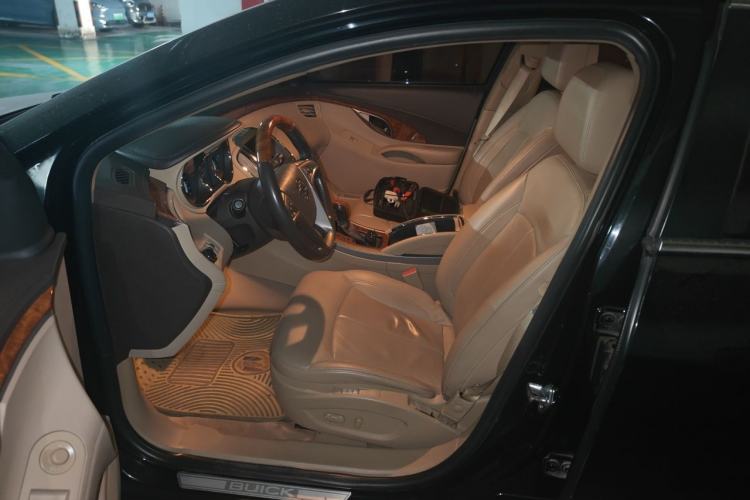 Used Buick LaCrosse 2011 2.4L SIDI Luxury Edition Driver Seat