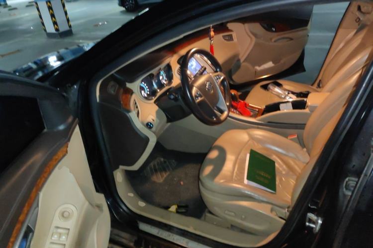 Used Buick LaCrosse 2011 2.4L SIDI Elegant Edition Driver Seat