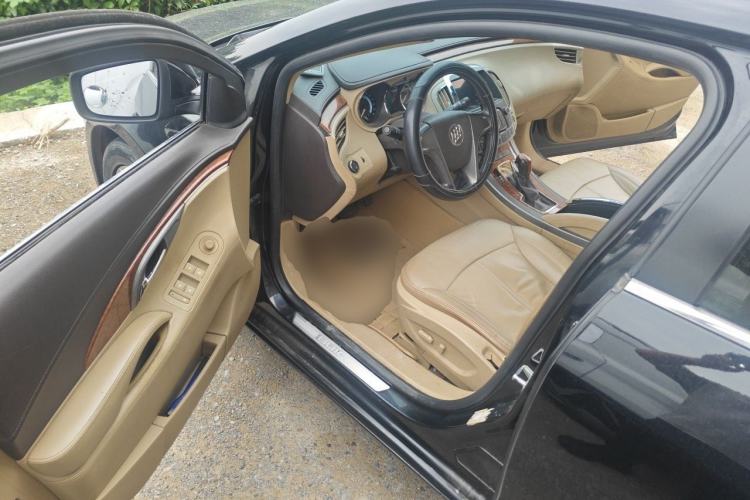 Used Buick LaCrosse 2011 2.4L SIDI Elegant Edition Driver Seat