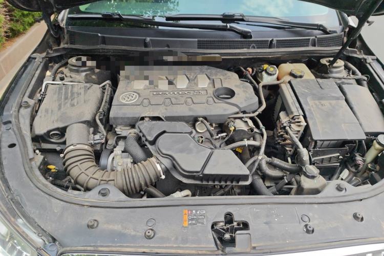 Used Buick LaCrosse 2011 2.4L SIDI Haoya Edition Engine Bay