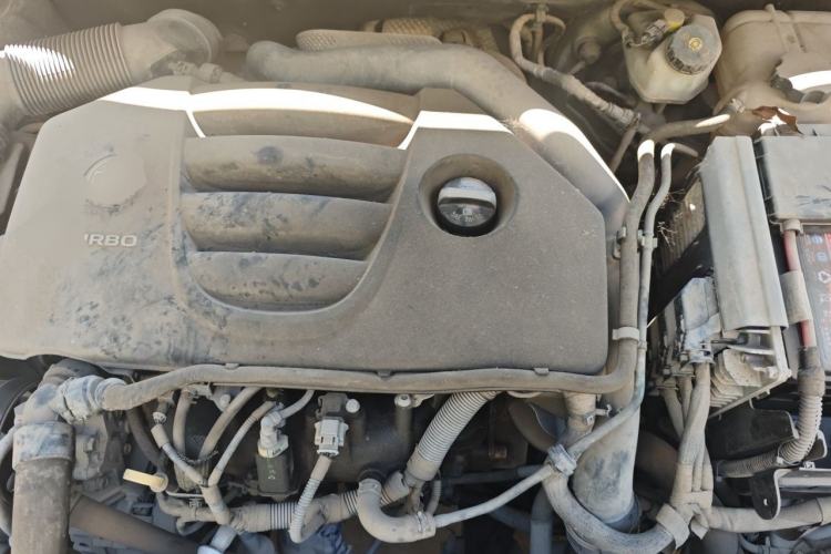 Used Buick LaCrosse 2011 2.0T Flagship Edition Engine Bay