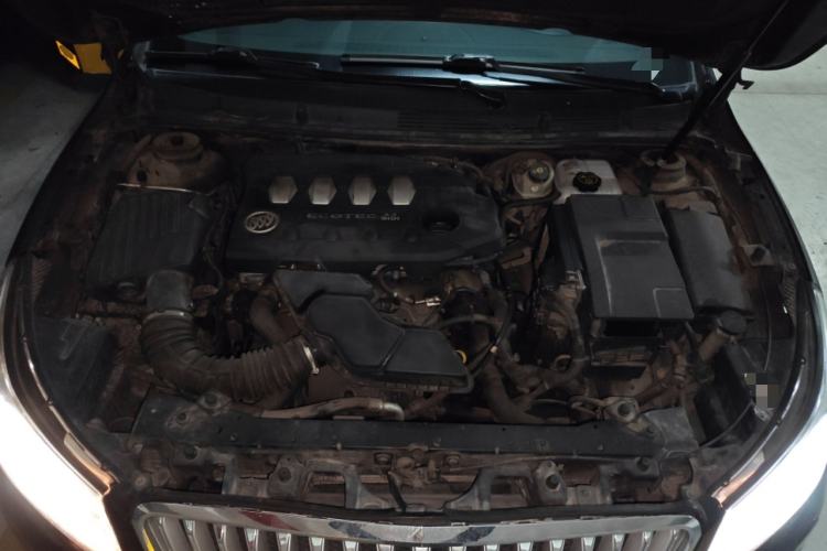 Used Buick LaCrosse 2011 2.4L SIDI Haoya Edition Engine Bay