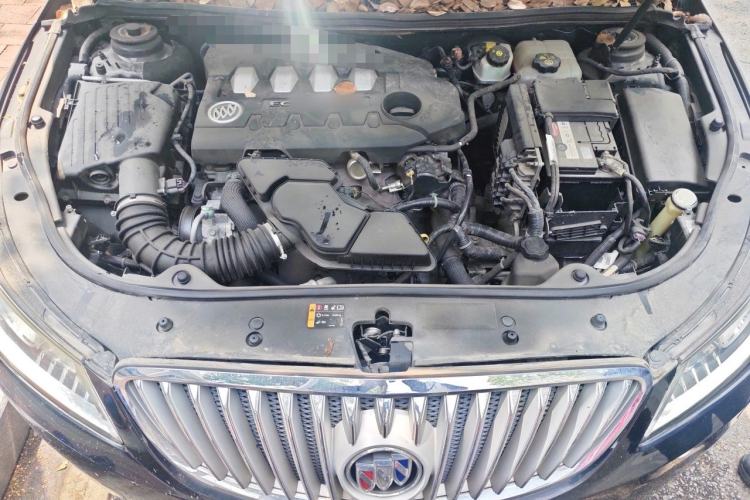 Used Buick LaCrosse 2011 2.4L SIDI Haoya Edition Engine Bay