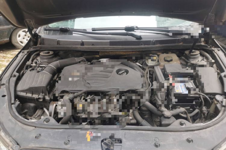 Used Buick LaCrosse 2011 2.0T Flagship Edition Engine Bay