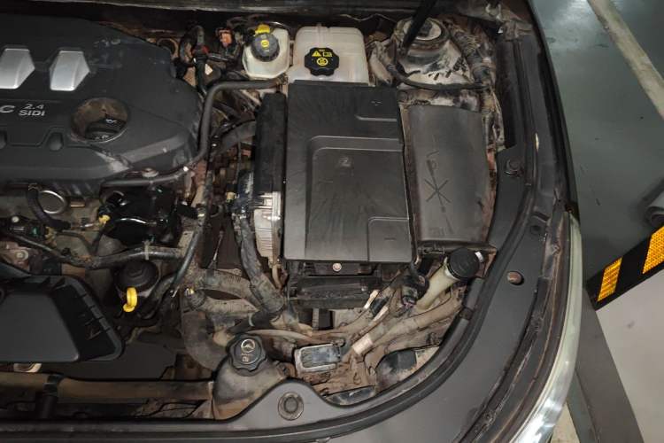 Used Buick LaCrosse 2011 2.4L SIDI Comfort Sunroof Version Engine Bay Left