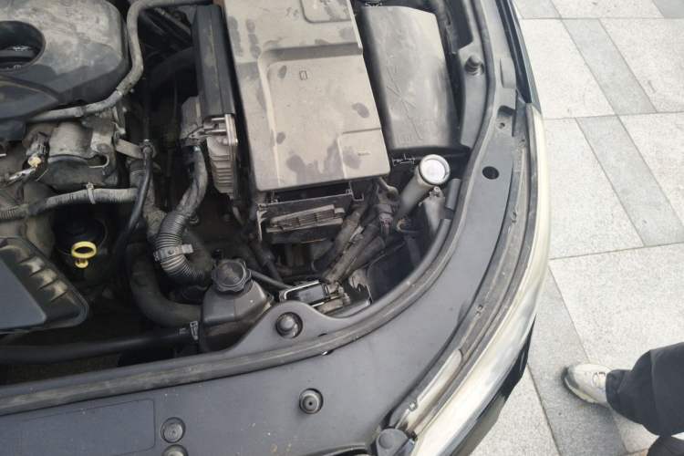 Used Buick LaCrosse 2011 2.4L SIDI Luxury Edition Engine Bay Left
