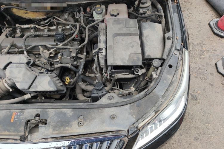 Used Buick LaCrosse 2011 2.4L SIDI Luxury Edition Engine Bay Left