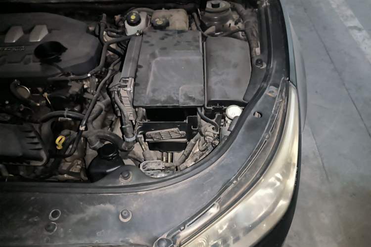 Used Buick LaCrosse 2011 2.4L SIDI Haoya Edition Engine Bay Left