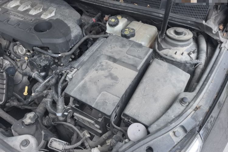 Used Buick LaCrosse 2011 2.4L SIDI Comfort Sunroof Version Engine Bay Left